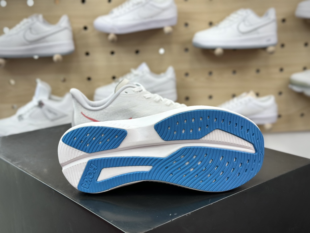 200 Hoka One One Mach 6 Low 马赫6代系列低帮全马竞速慢跑鞋“网织白红蓝”1147810/WNCL