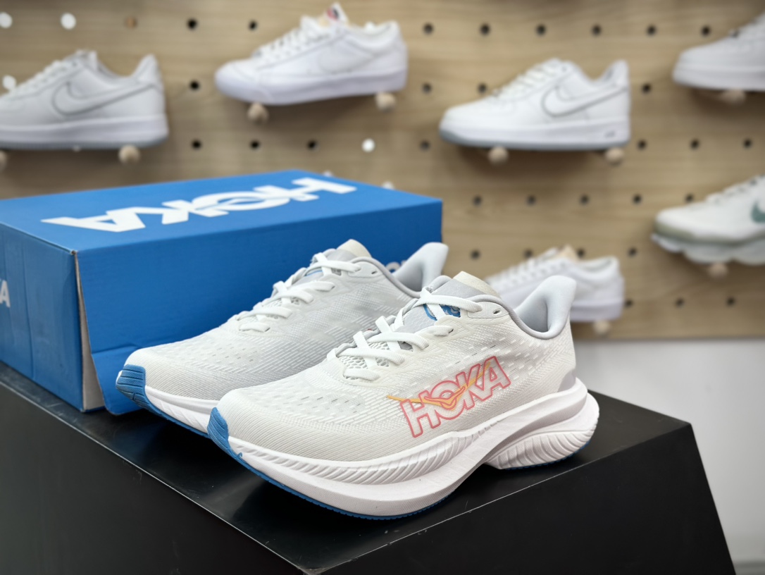 200 Hoka One One Mach 6 Low 马赫6代系列低帮全马竞速慢跑鞋“网织白红蓝”1147810/WNCL