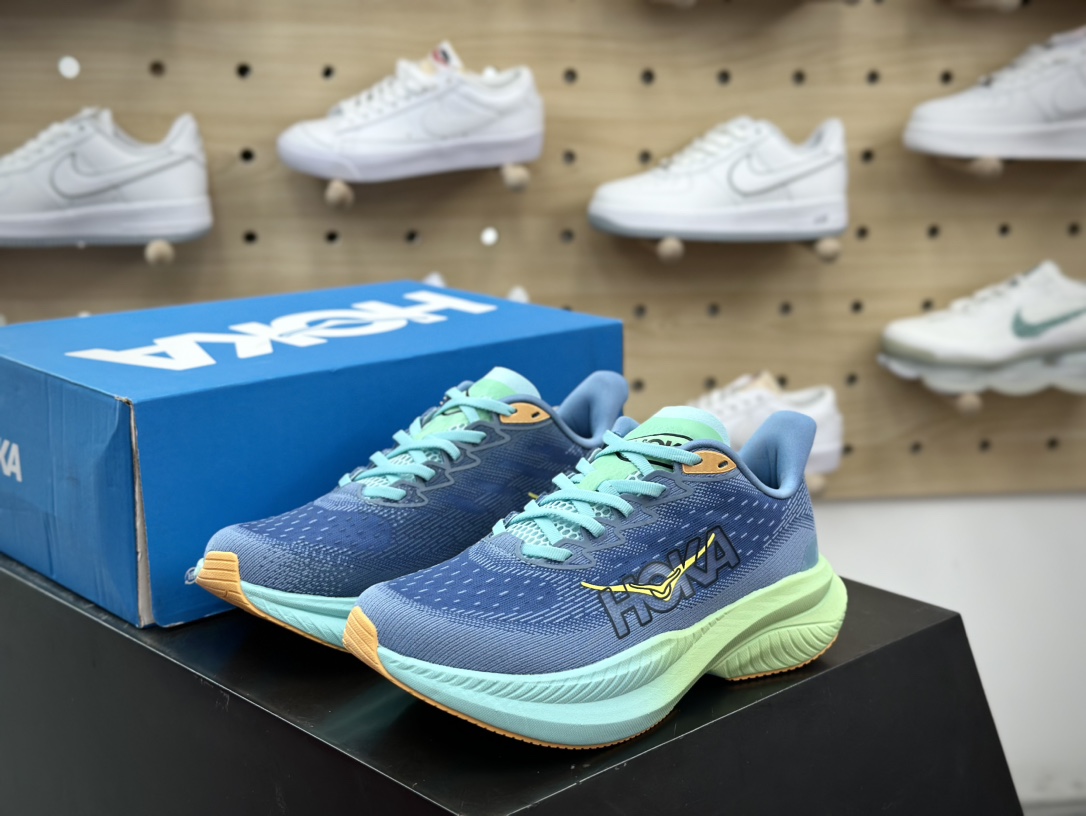 200 Hoka One One Mach 6 Low 马赫6代系列低帮慢跑鞋“网织海蓝薄荷绿”1147790/DDW