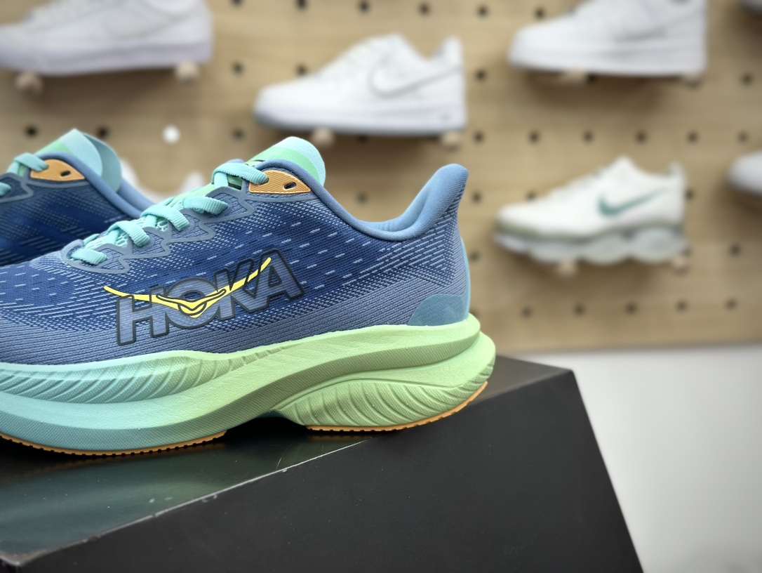200 Hoka One One Mach 6 Low 马赫6代系列低帮慢跑鞋“网织海蓝薄荷绿”1147790/DDW