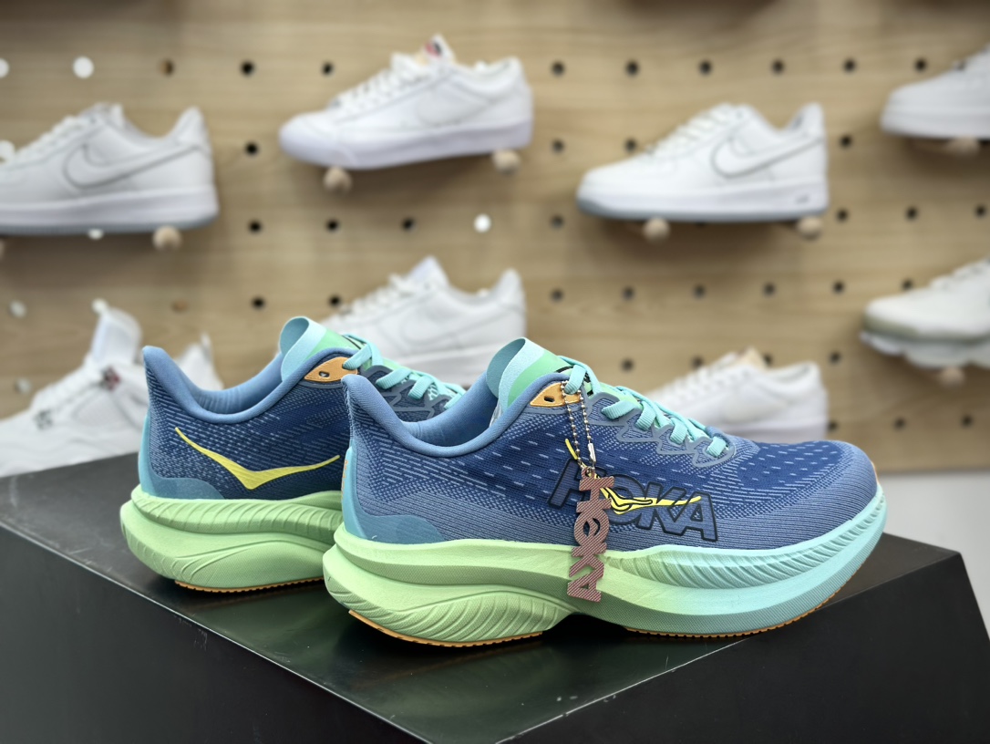 200 Hoka One One Mach 6 Low 马赫6代系列低帮慢跑鞋“网织海蓝薄荷绿”1147790/DDW