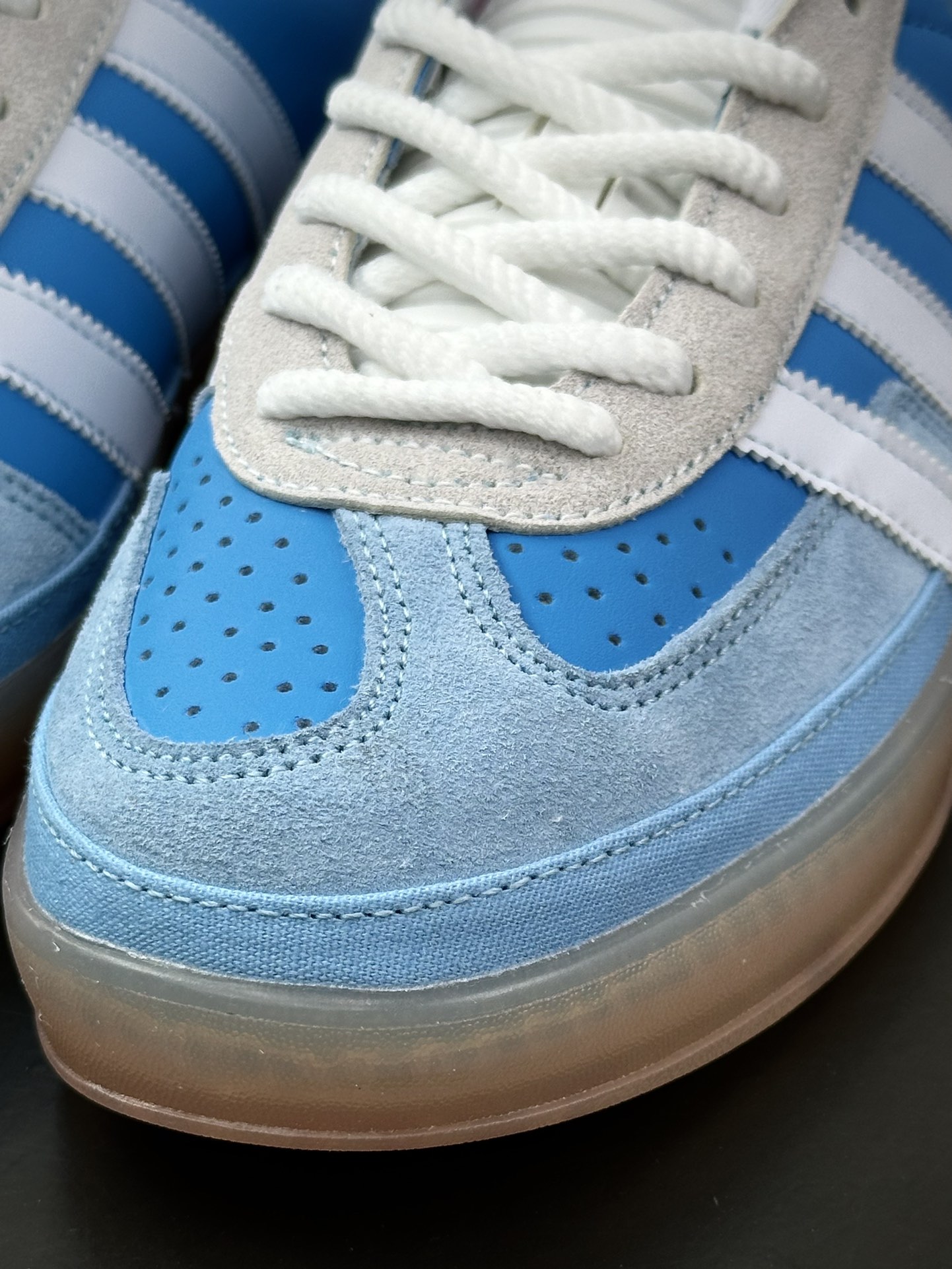 160 Bad Bunny x Adidas Gazelle Indoor Trainers ”Benito”羚羊板鞋“联名深蓝浅蓝变形鞋头”IF9734