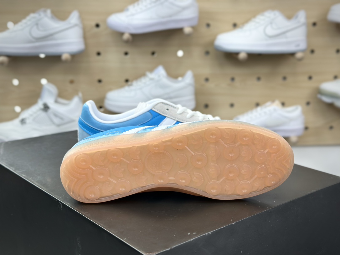 160 Bad Bunny x Adidas Gazelle Indoor Trainers ”Benito”羚羊板鞋“联名深蓝浅蓝变形鞋头”IF9734