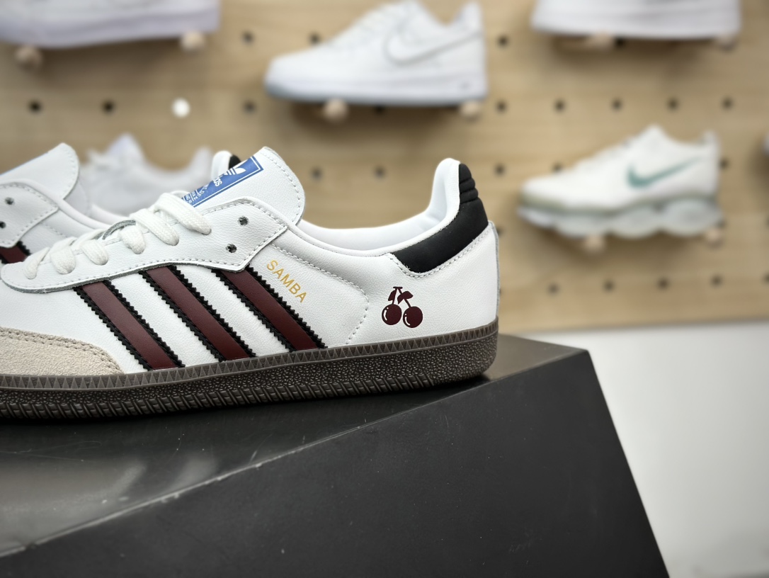 240 三叶草Adidas Originals Samba OG 桑巴舞系列绅士板鞋“米白棕”IG1024