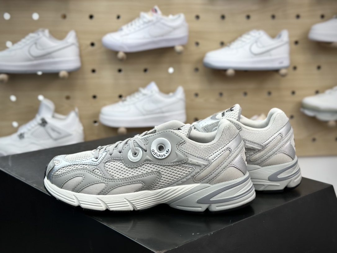 220 阿迪达斯Adidas Originals Astir”Space Silver Grey”慢跑鞋“太空灰银”GZ3569