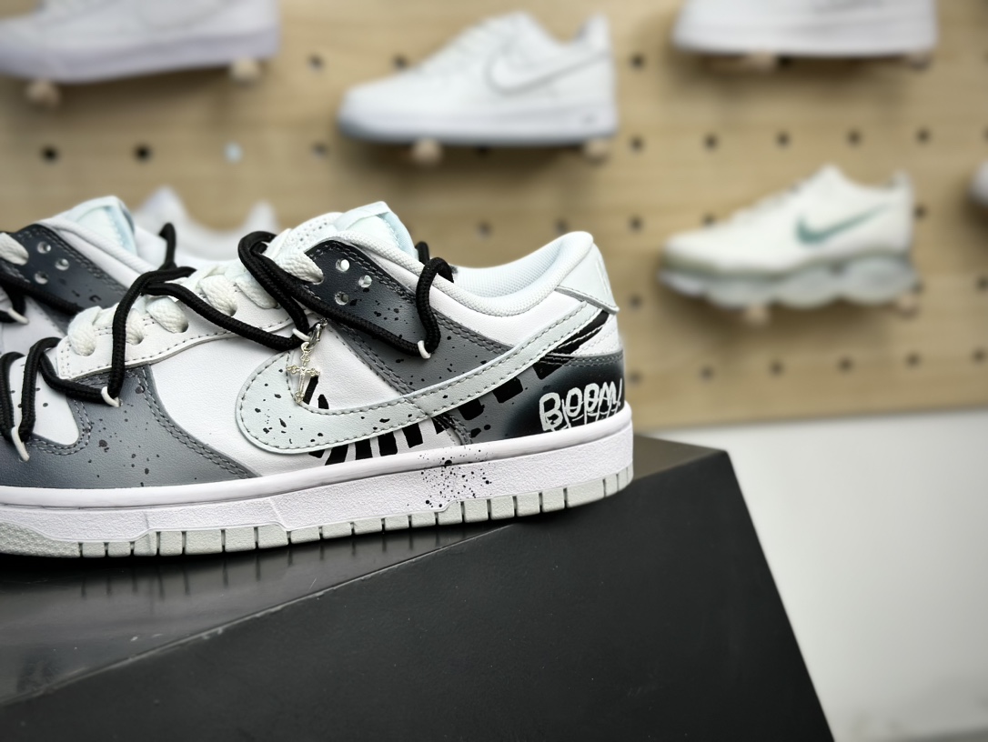 300 男女鞋DIY纯原（P24）Nike SB Dunk Low 泼墨涂鸦 克罗心  DV0831-101