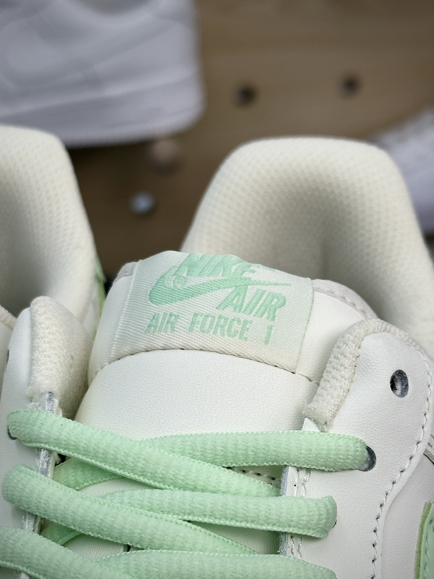 200 耐克Nike Air Force 1’07 Low”Beige White/Vanilla Green”空军一号板鞋“皮革米白香草绿”CQ5059-223