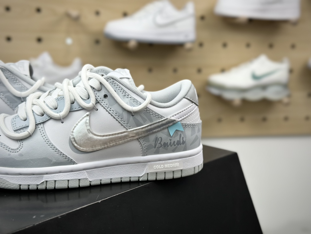 260 耐克Nike SB Dunk Low”White/Red Stardust”扣篮系列低帮板鞋HF0730-160