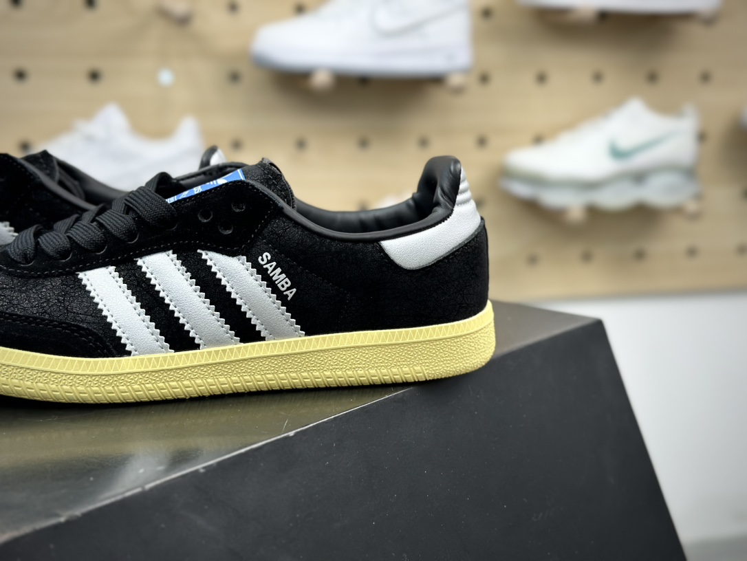 150 男女鞋adidas originals Samba OG 桑巴舞系列复古经典轻便板鞋