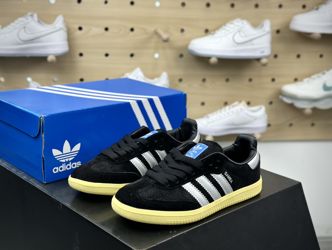 150 男女鞋adidas originals Samba OG 桑巴舞系列复古经典轻便板鞋