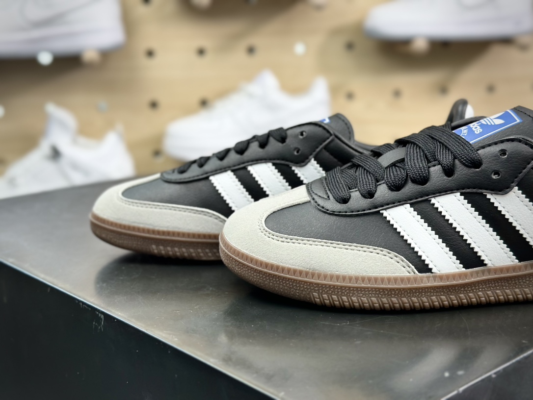 三叶草Adidas Originals Samba Vegan OG桑巴舞系列绅士德训休闲运动板鞋“皮革黑白浅灰焦糖底环保标识”FX9042