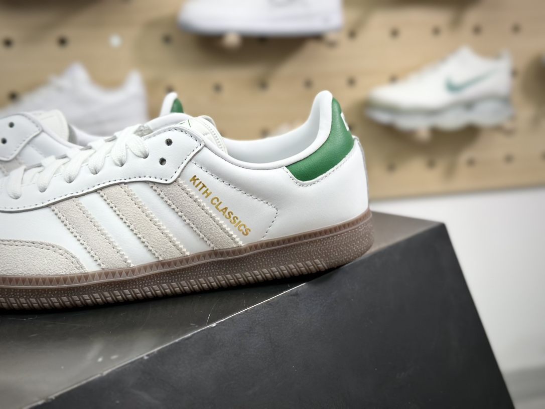 Adidas Originals Samba OG”Classics Program”桑巴舞皮革板鞋“联名白浅灰深绿烫金”FX5398