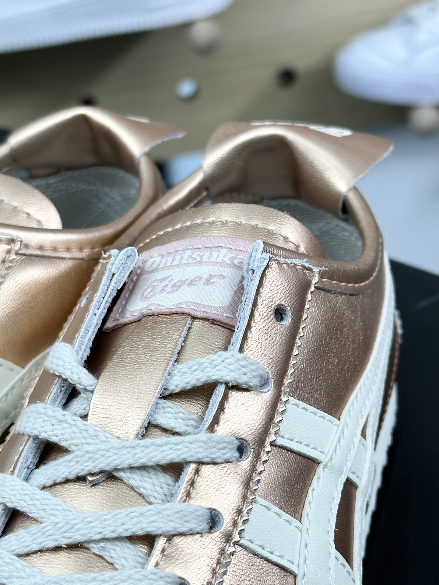 鬼塚虎/Onitsuka Tiger Mexico 66经典墨西哥系列低帮慢跑鞋“皮革玫瑰金米白”1183B566-700