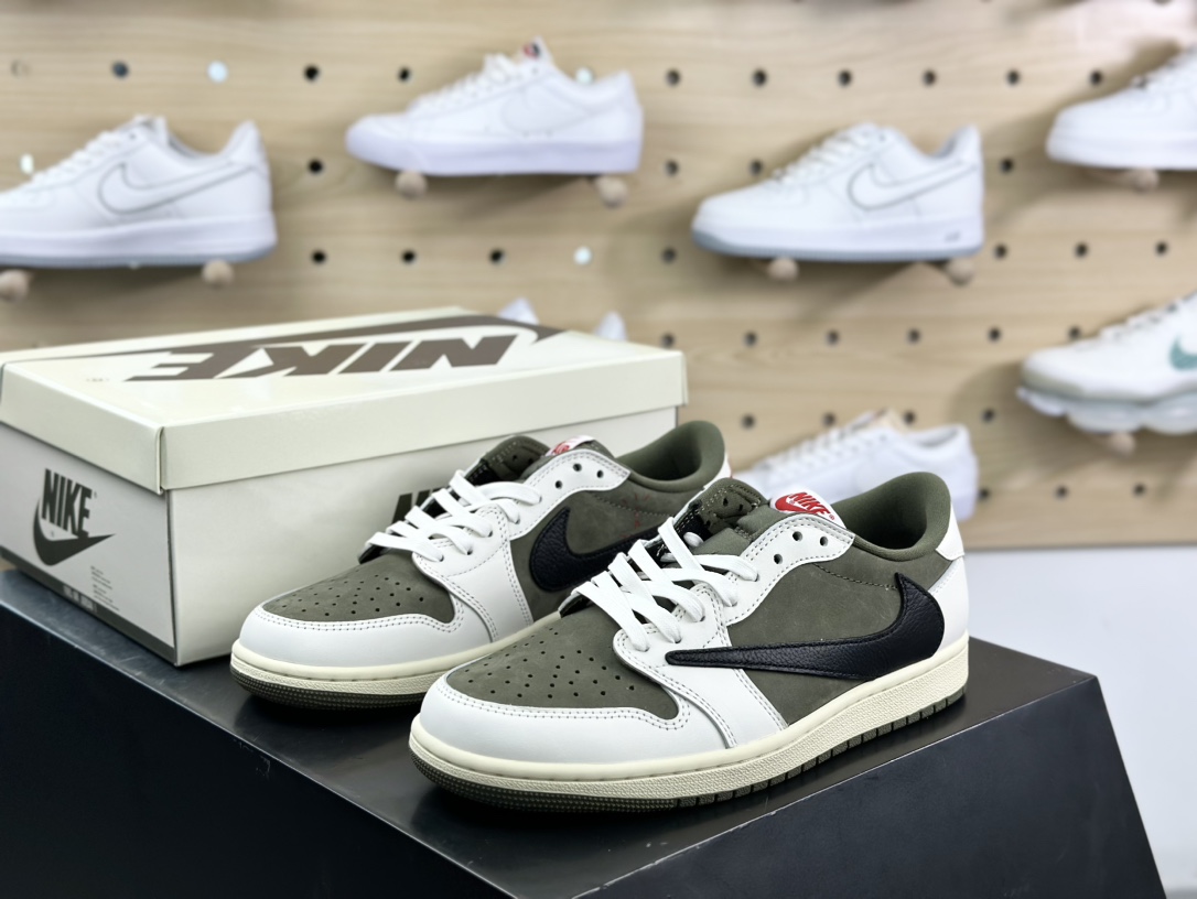 Travis Scott x Nike Air Jordan 1 Low OG”Medium Olive”AJ1乔丹一代运动篮球鞋“TS联名反转橄榄绿白黑倒钩10.0”DM7866-200