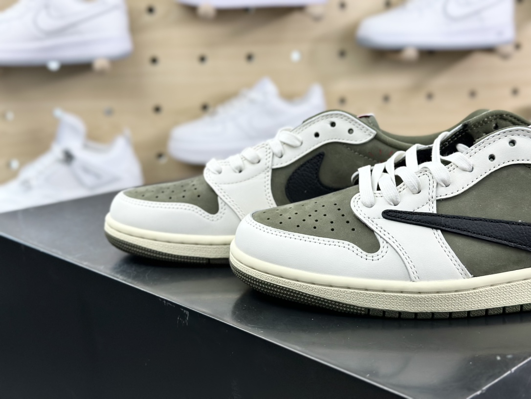 Travis Scott x Nike Air Jordan 1 Low OG”Medium Olive”AJ1乔丹一代运动篮球鞋“TS联名反转橄榄绿白黑倒钩10.0”DM7866-200