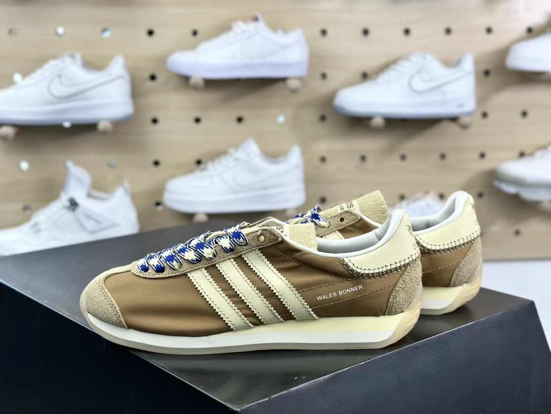 Wales Bonner x adidas Originals Country Low”Mesa Tan”WB日产慢跑鞋“联名棕黄”GW1388