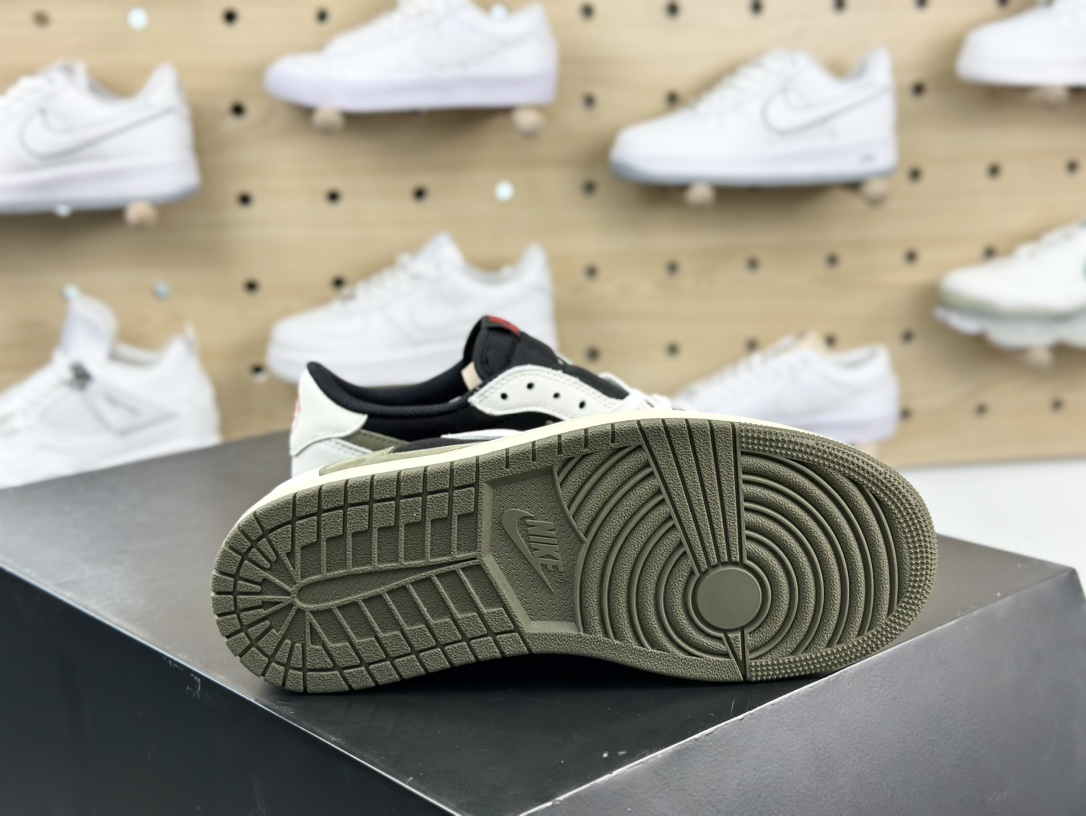Travis Scott x Nike Wmns Air Jordan 1 Low OG”Olive”AJ1乔丹一代篮球鞋“TS联名反转熊猫橄榄绿倒钩5.0”DZ4137-106