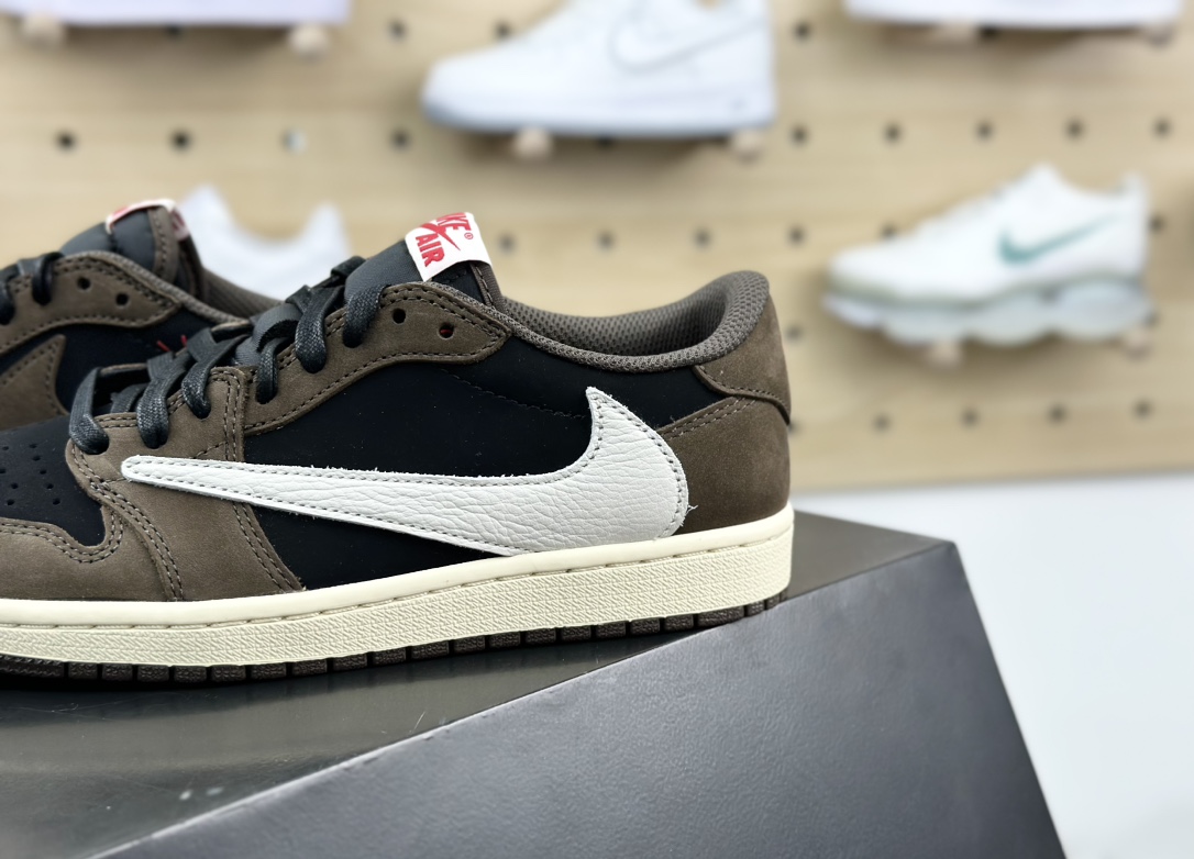 Travis Scott x Nike Air Jordan 1 Retro Low OG”Cactus Jack”AJ1乔丹一代篮球鞋“TS联名深棕黑白倒钩”CQ4277-001