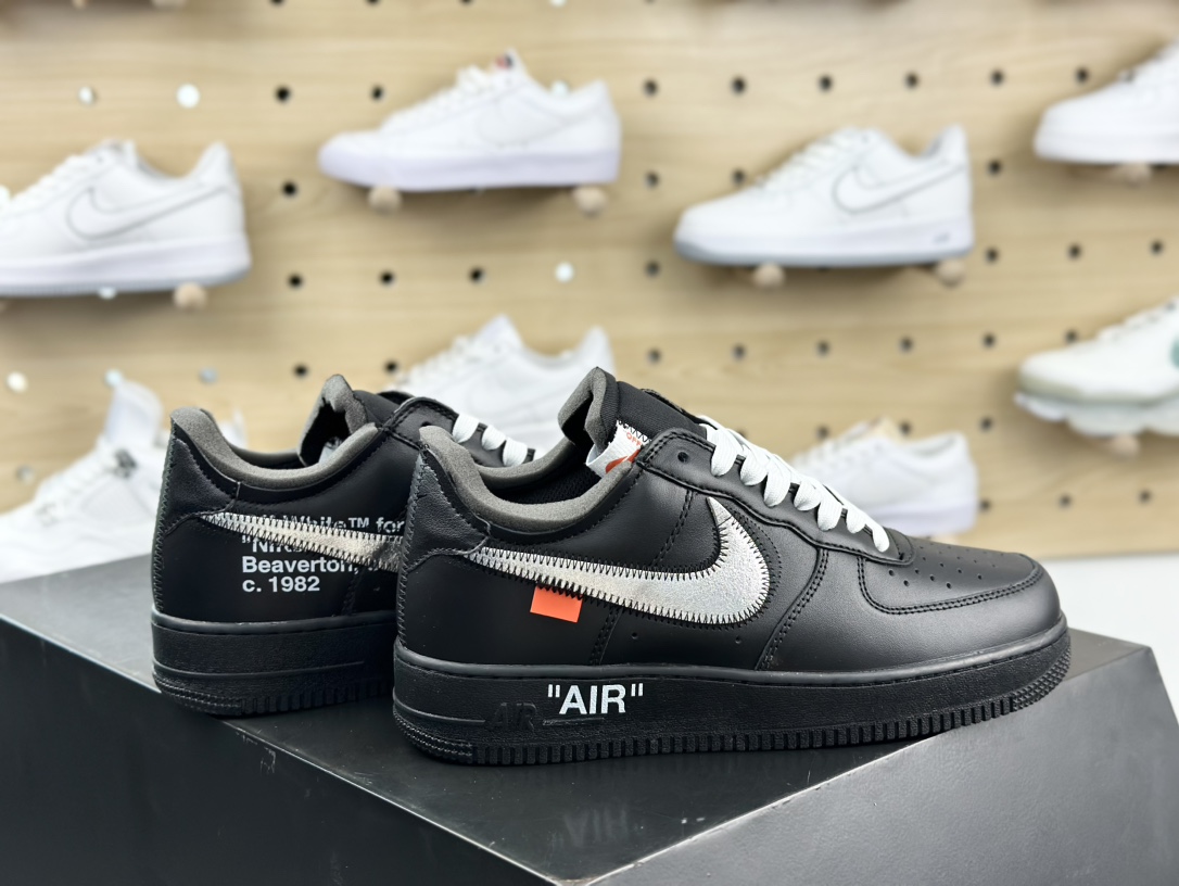 MoMA x Off-White x Nike Air Force 1'07 Low”Black/Metallic Silver”空军一号板鞋“OW全黑橘银钩”AV5210-001