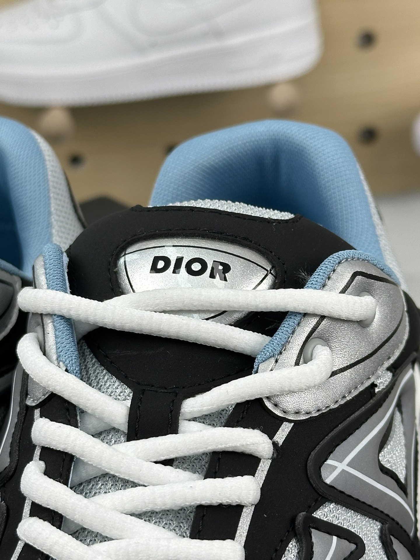 迪奥/Dior B30 Low-Top Sneaker B30系列低帮经典老爹风系带复古休闲运动慢跑鞋“金属银黑橙反光”3SN279ZYK_H882