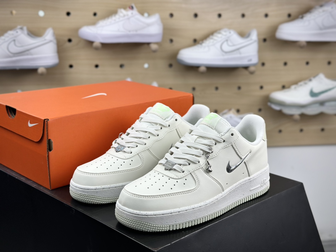 耐克Nike Air Force 1 ’07 Next Nature SE ”Sea Glass/Light Silver”空军一号板鞋“海玻璃米白银小钩”FN8540-100