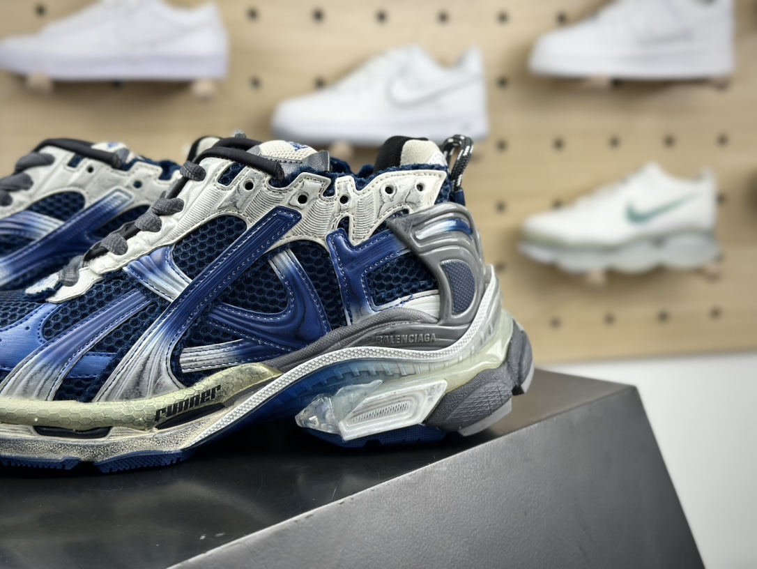 巴黎世家BALENCIAGA Runner Sneaker”Deep Blue/White”2.0慢跑鞋“2.0解构破坏白灰深蓝渐变”772767 WRUNG 2410