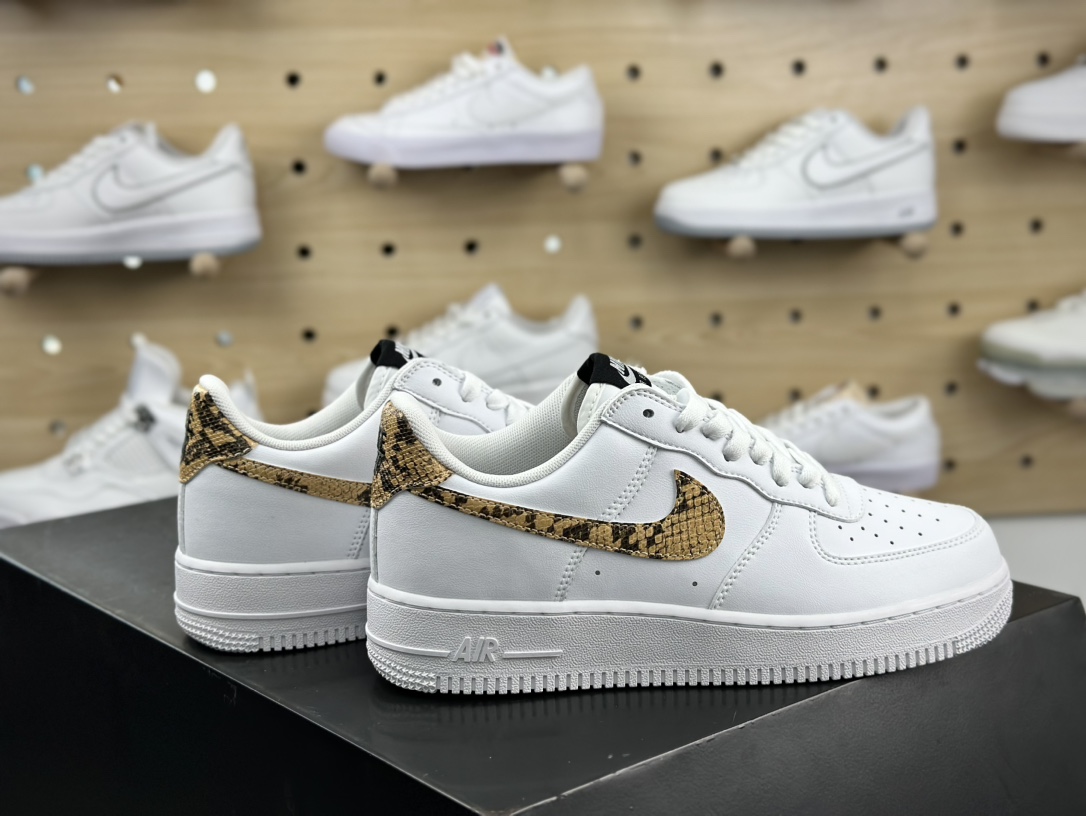 耐克Nike Air Force 1 '07 Low PRM QS”Ivory Snake”空军一号运动板鞋“皮革白黑金蟒蛇纹”AO1635-100