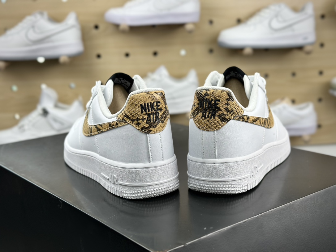 耐克Nike Air Force 1 '07 Low PRM QS”Ivory Snake”空军一号运动板鞋“皮革白黑金蟒蛇纹”AO1635-100