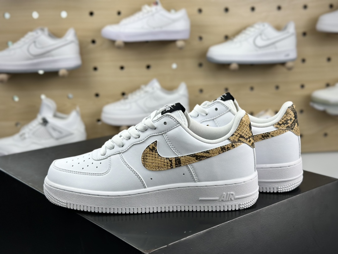 耐克Nike Air Force 1 '07 Low PRM QS”Ivory Snake”空军一号运动板鞋“皮革白黑金蟒蛇纹”AO1635-100