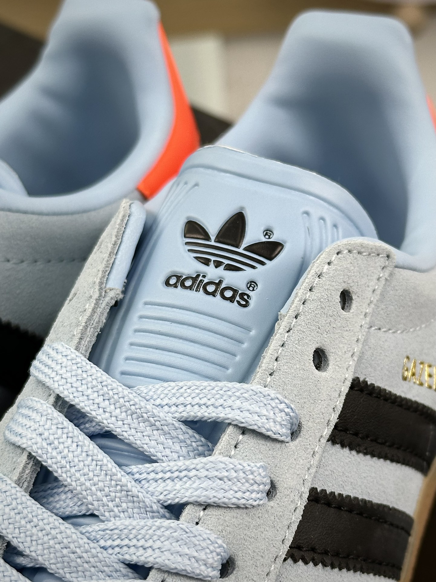 阿迪达斯Adidas Originals Gazelle 90 羚羊90复刻版系列复古板鞋“翻毛晴空蓝黑橙生胶底”JI2076