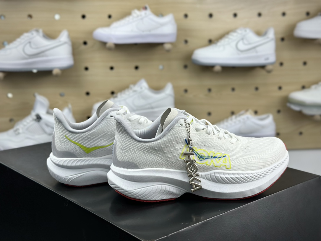 Hoka One One Mach 6 Low 马赫6代系列低帮全马竞速轻量透气网纱休闲运动慢跑鞋“网织白红黄蓝”1147790/WNCL