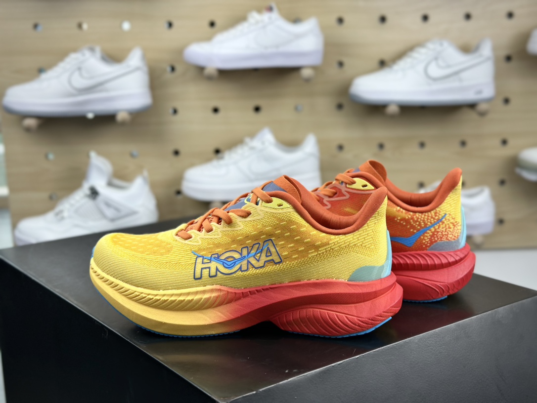 Hoka One One Mach 6 Low 马赫6代系列低帮全马竞速慢跑鞋“网织太阳黄红”1147810/PYS