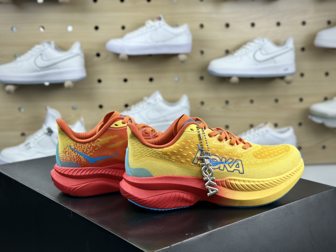 Hoka One One Mach 6 Low 马赫6代系列低帮全马竞速慢跑鞋“网织太阳黄红”1147810/PYS