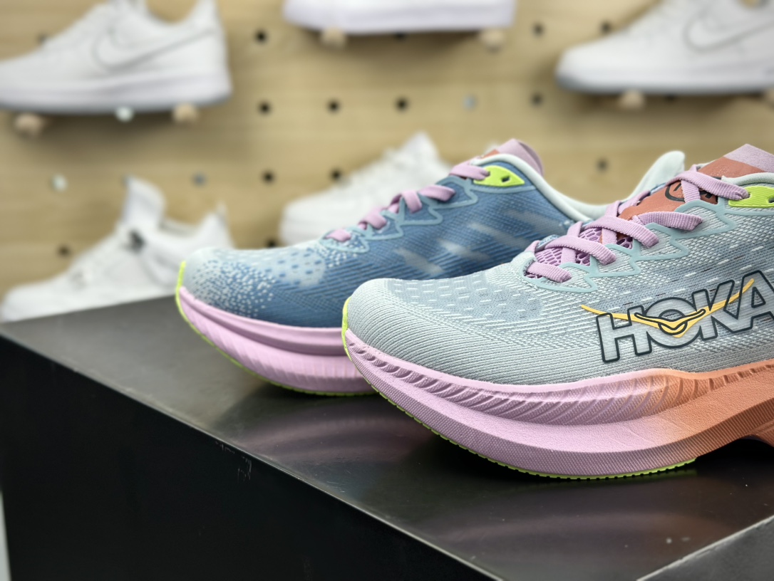 Hoka One One Mach 6 Low 马赫6代系列低帮全马慢跑鞋“网织灰蓝粉橘渐变”1147810/ISK