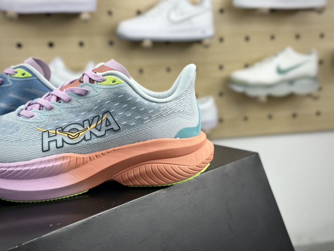 Hoka One One Mach 6 Low 马赫6代系列低帮全马慢跑鞋“网织灰蓝粉橘渐变”1147810/ISK