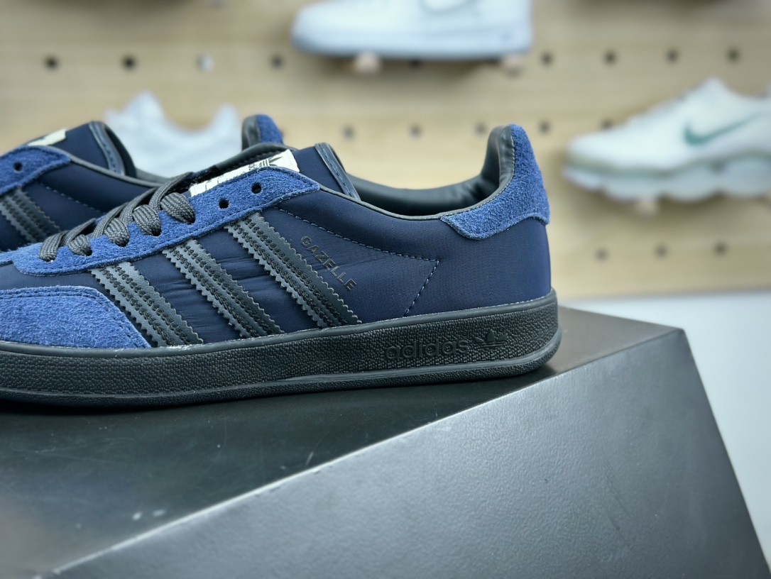 Hikari Shibata x Adidas Gazelle Indoor Trainers”Night Indigo”羚羊休闲运动板鞋“联名靛蓝黑蓝莓生胶底”IH9986