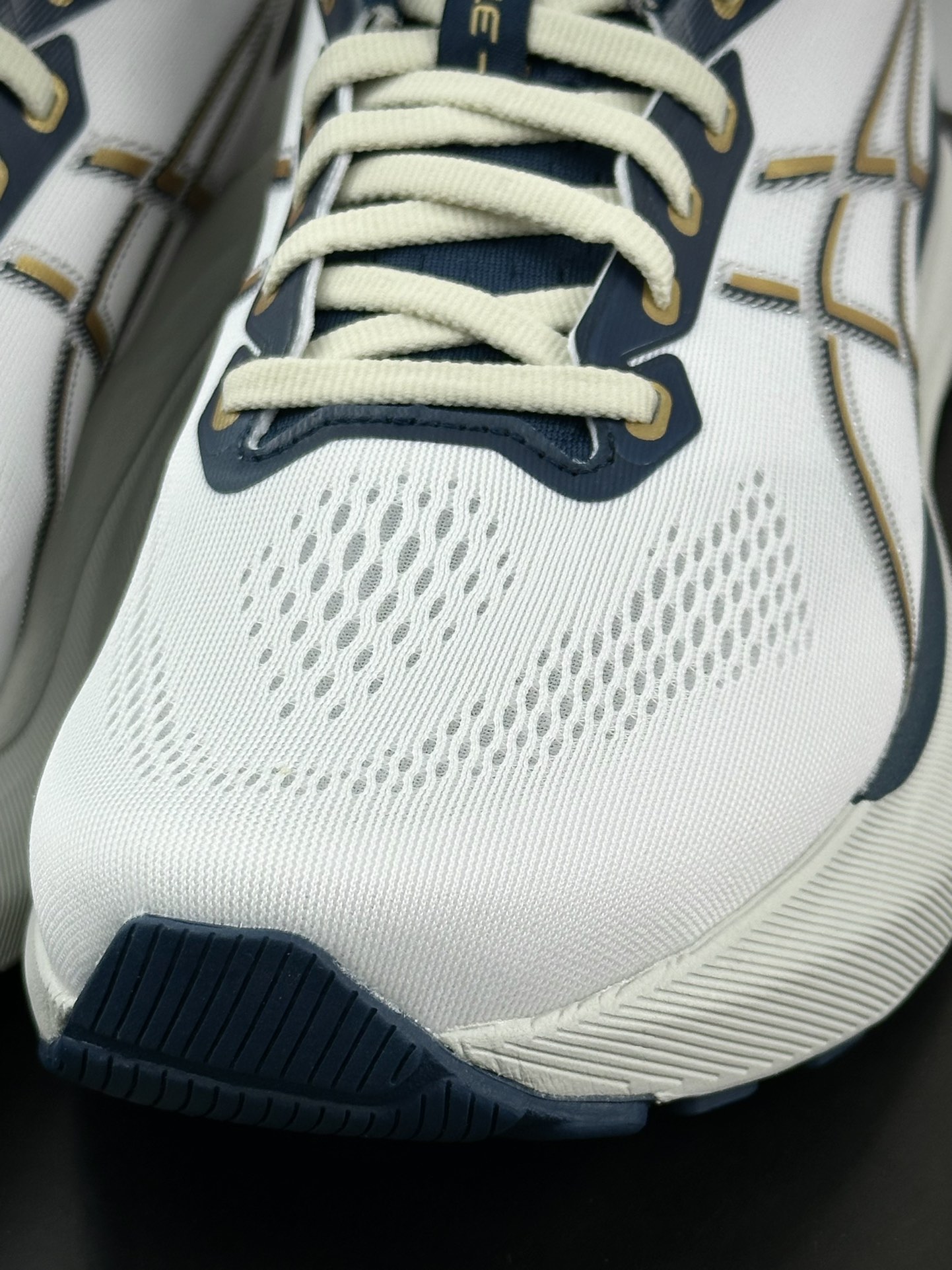 亚瑟士/Asics Gel-Kayano 31 卡亚诺31代低帮专业全能慢跑鞋“白金海军蓝”1011B995-100