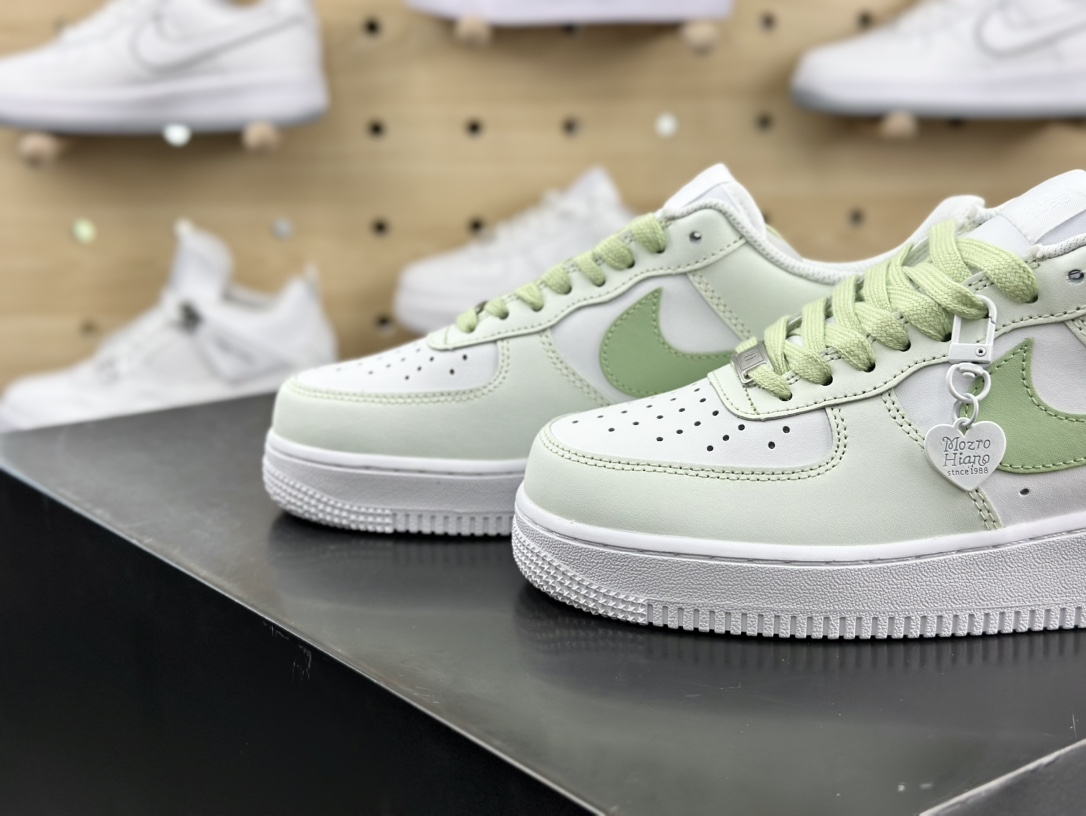 耐克Nike Air Force 1 07 LV8”Matcha Language”空军一号经典低帮百搭休闲运动板鞋“皮革白绿抹茶花语”DY8899-002