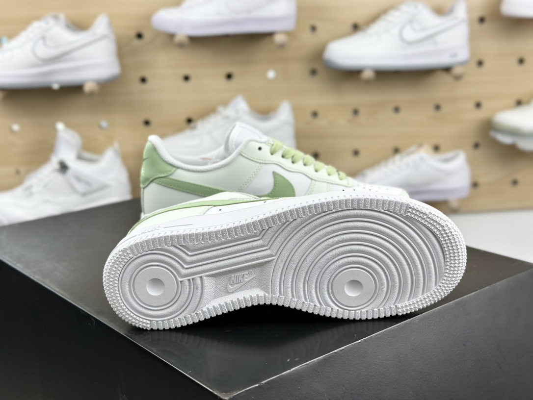 耐克Nike Air Force 1 07 LV8”Matcha Language”空军一号经典低帮百搭休闲运动板鞋“皮革白绿抹茶花语”DY8899-002