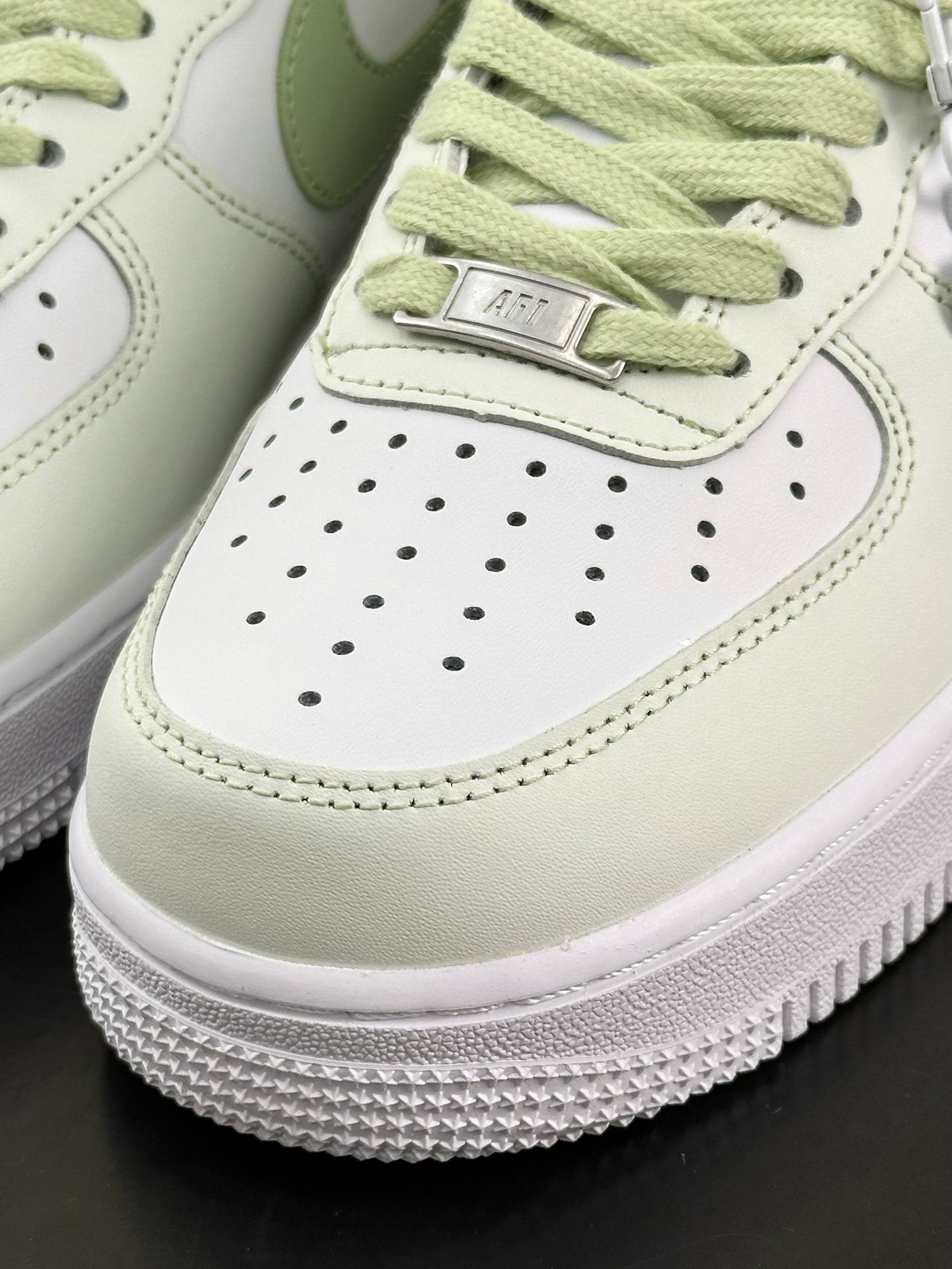 耐克Nike Air Force 1 07 LV8”Matcha Language”空军一号经典低帮百搭休闲运动板鞋“皮革白绿抹茶花语”DY8899-002