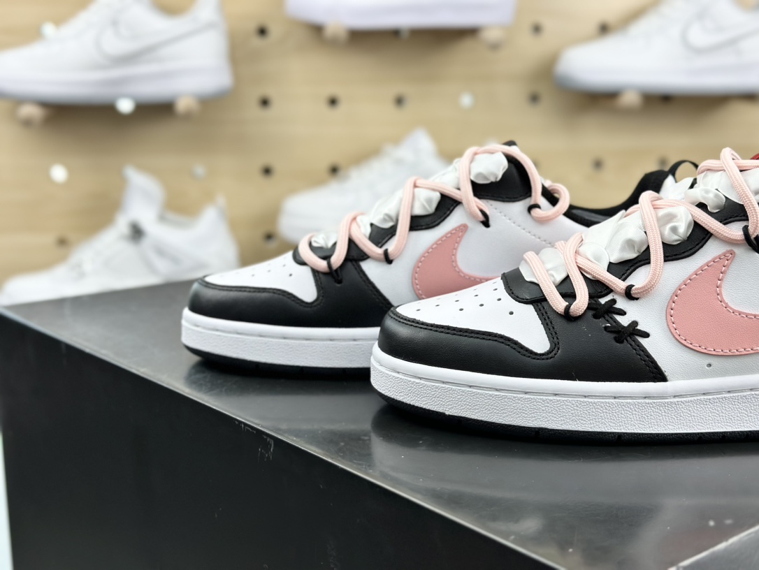 耐克Nike Court Borough Low Recraft 2”Black/Rose/Pink”学院板鞋“黑粉白玫瑰粉绑绳”BQ5448-110