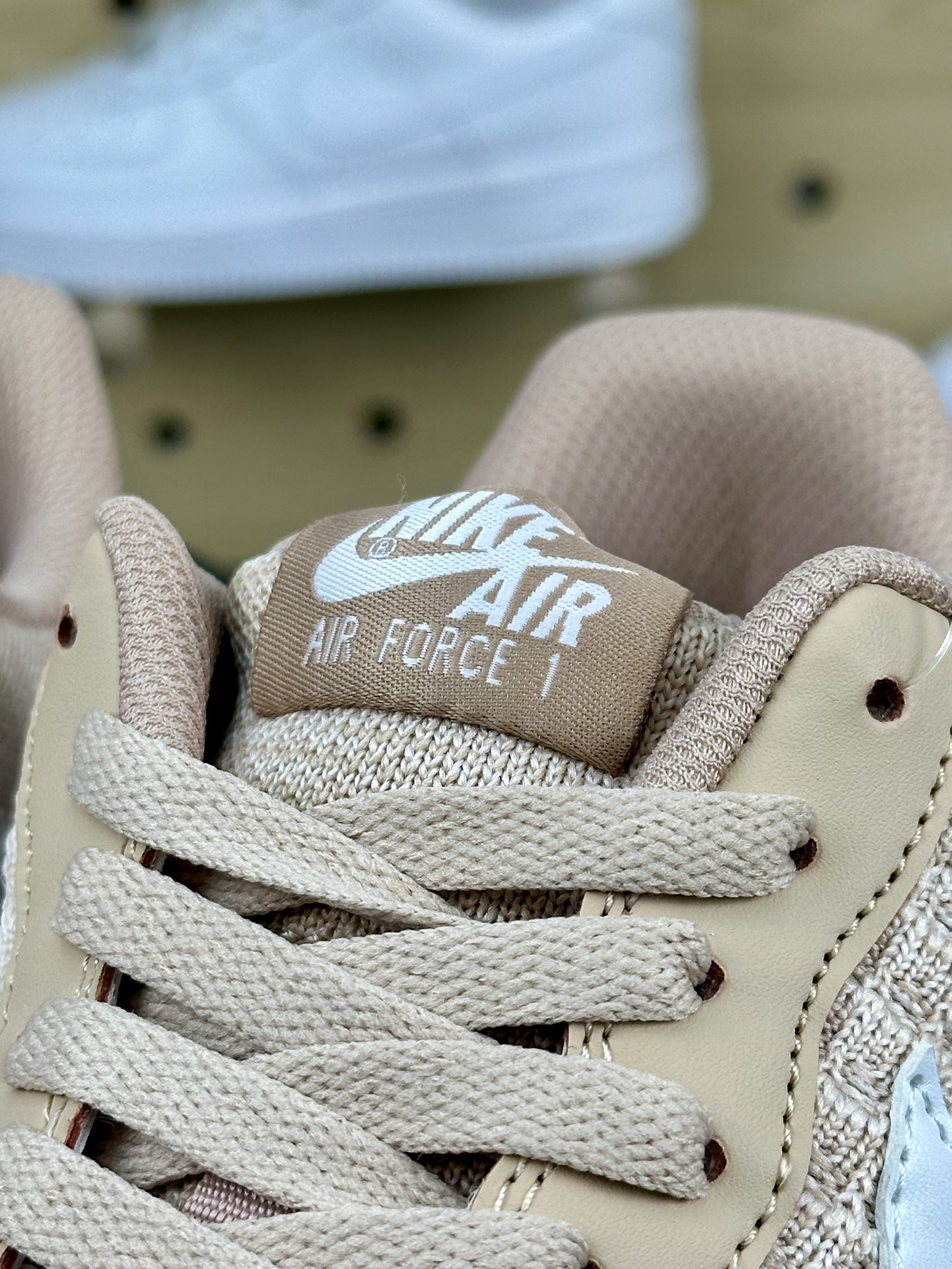 耐克Nike Air Force 1 Low Flyknit”Sand”2.0代空军一号板鞋“针织卡其沙粉白”CI0051-200