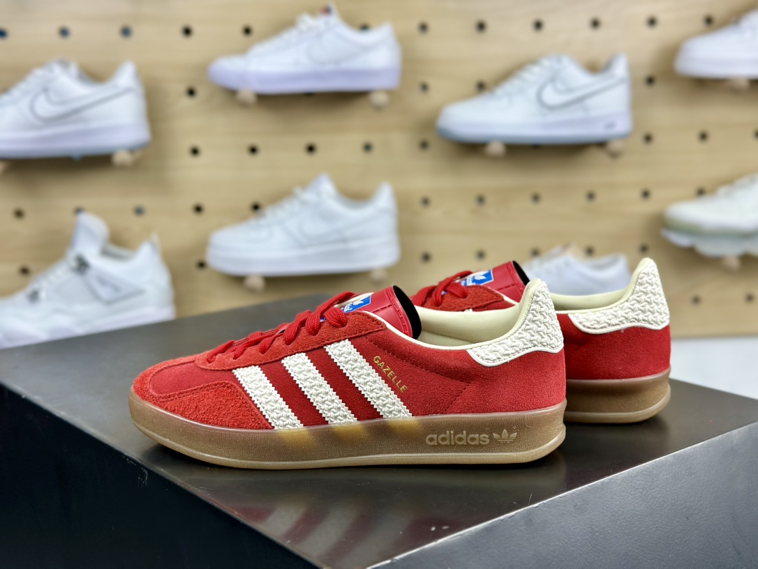 阿迪达斯Adidas Gazelle Indoor Trainers 羚羊内训系列低帮板鞋“翻毛红白生胶底”IF1808