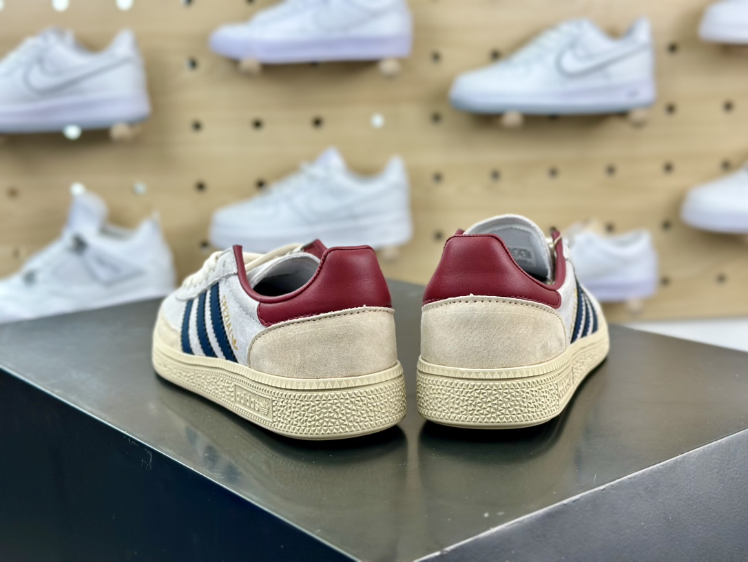 阿迪达斯Adidas Originals Handball SPEZIAL 手球运动员运动板鞋“皮革白灰暗蓝酒红”IF3742