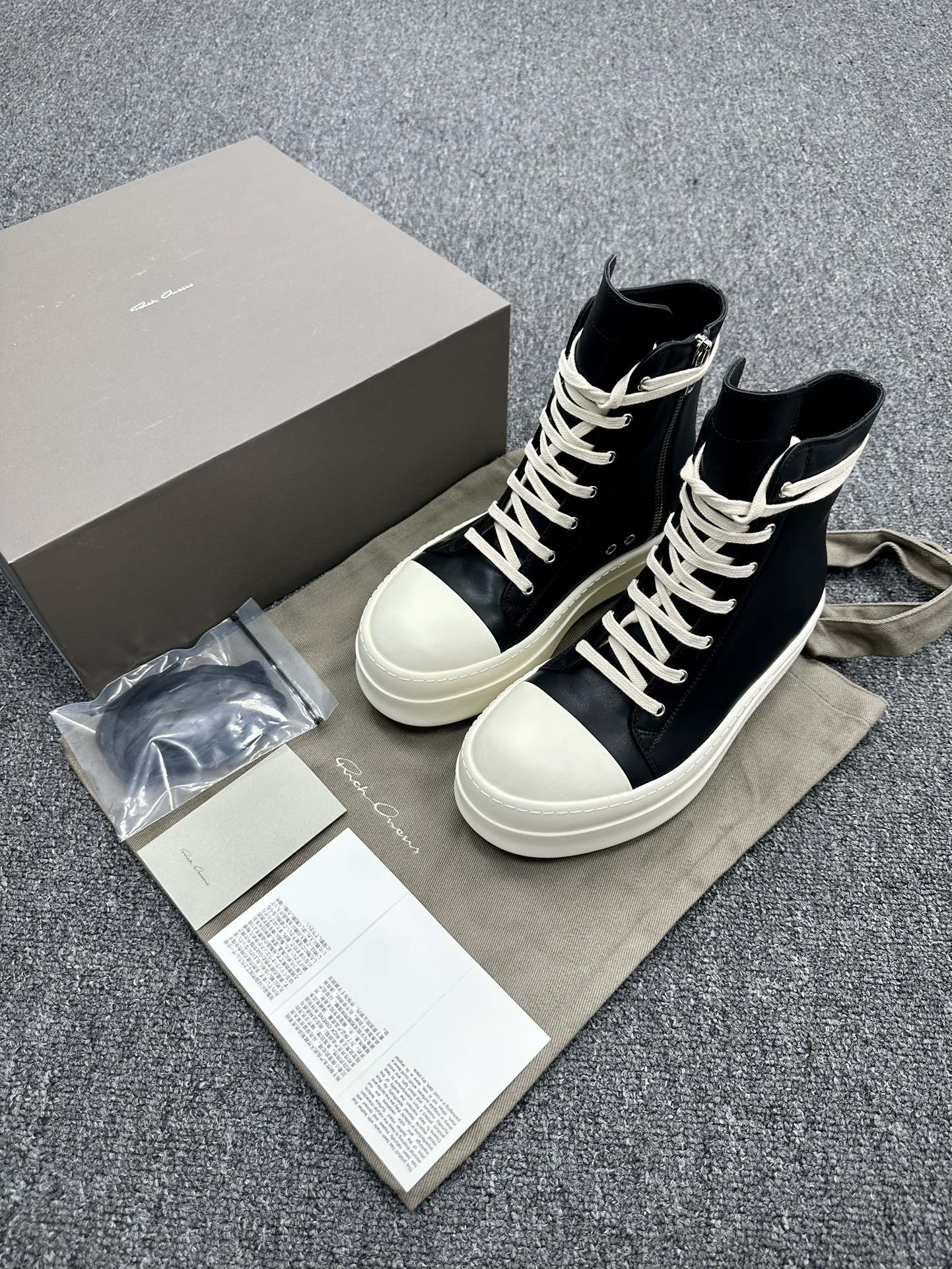 [Rick Owens Series] Top level calfskin Invincible texture The touch of luxury