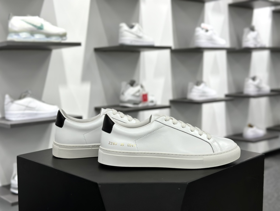 WOMAN by Common Projects Achilles Low经典阿基里斯系列百搭低帮板鞋“全白黑后跟”