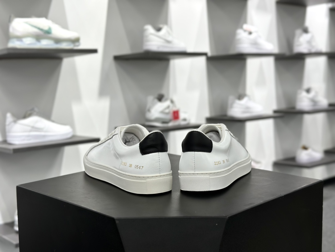 WOMAN by Common Projects Achilles Low经典阿基里斯系列百搭低帮板鞋“全白黑后跟”