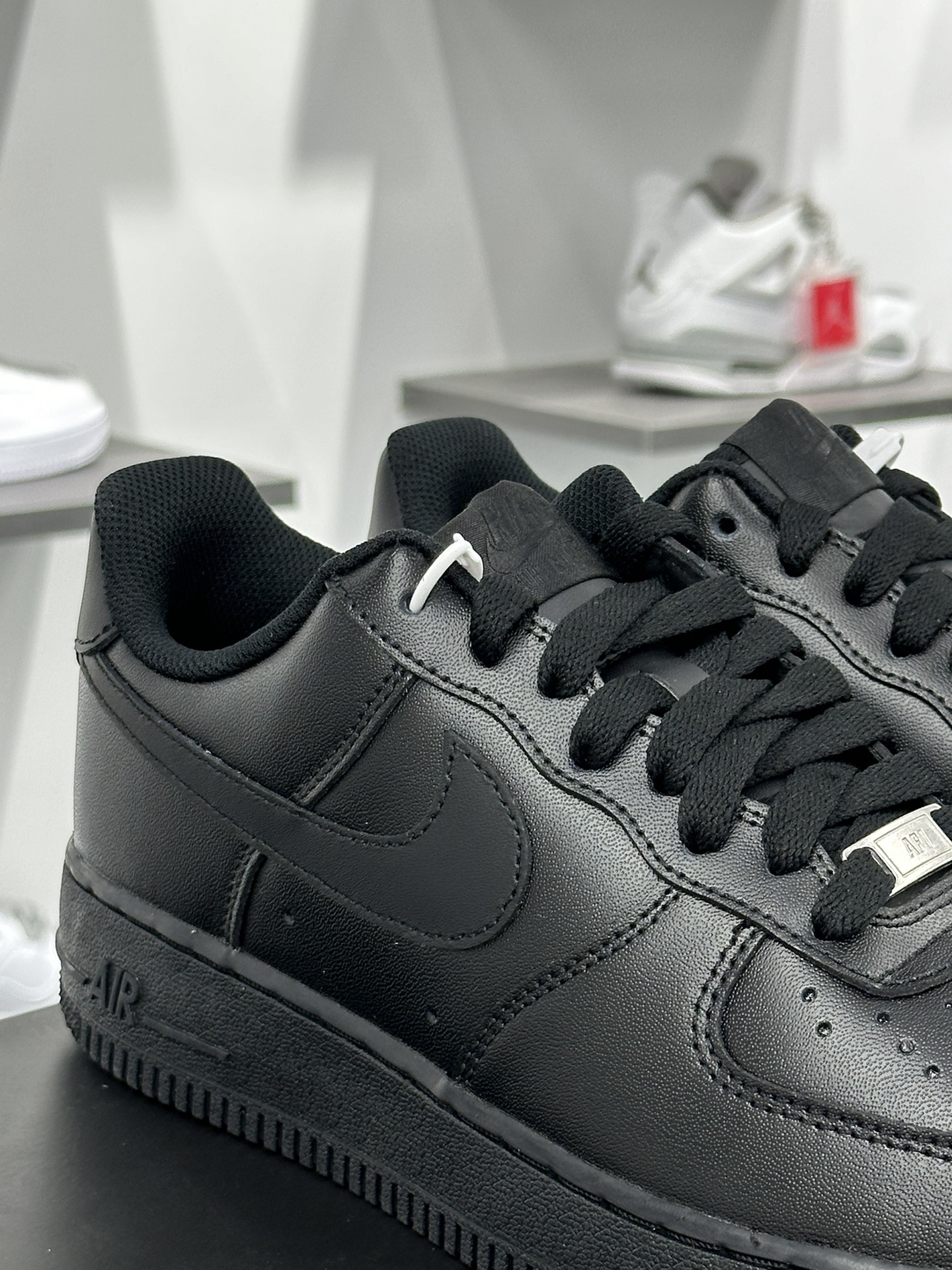 耐克Nike By You Air Force 1'07 Low Retro SP空军一号低帮板鞋“亮皮全黑空军”CW2288-001