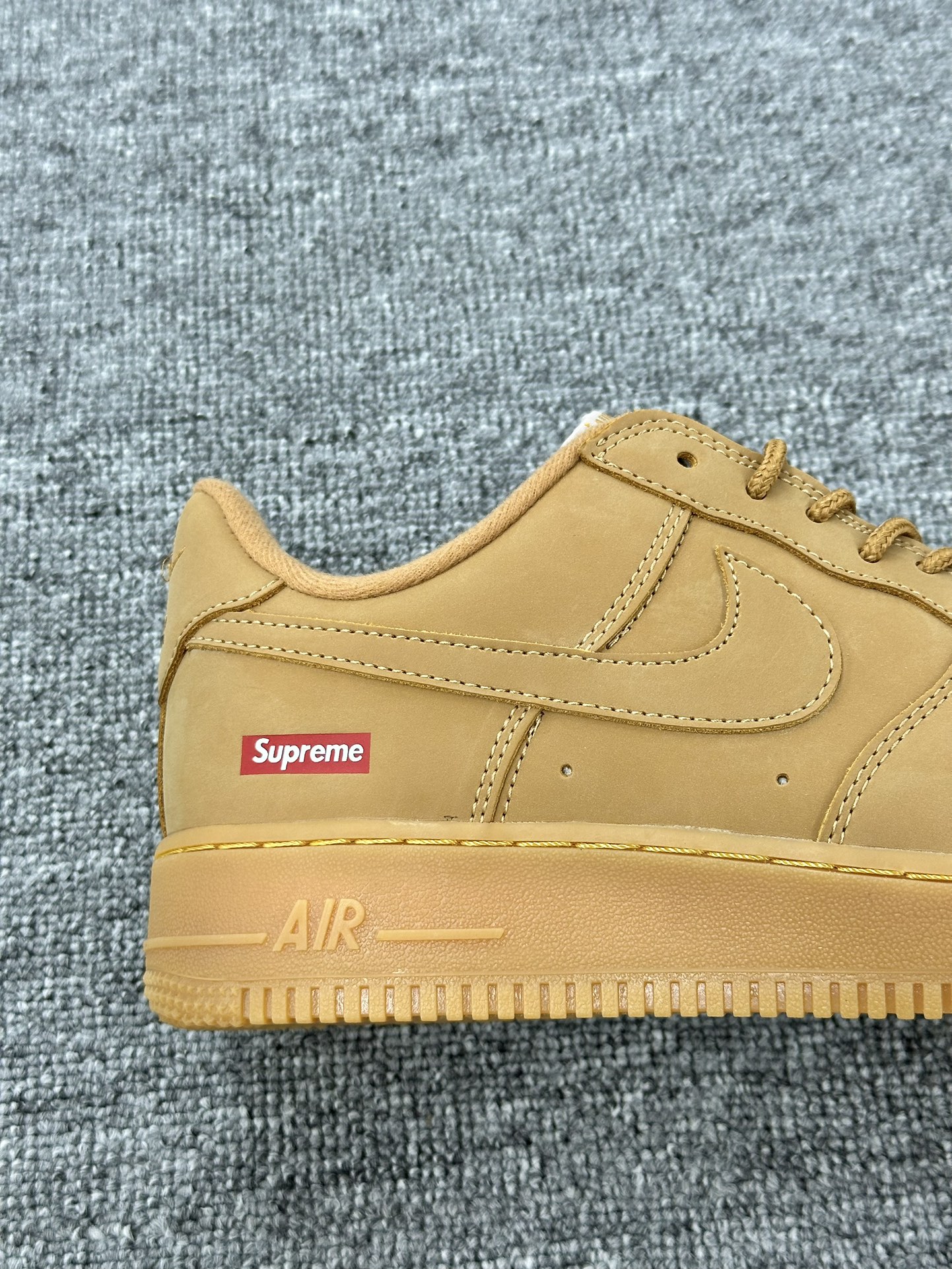 Supreme x Nike Air Force 1 Low'07”Wheat Flax”空军一号低帮板鞋“Sup麦黄”DN1555-200