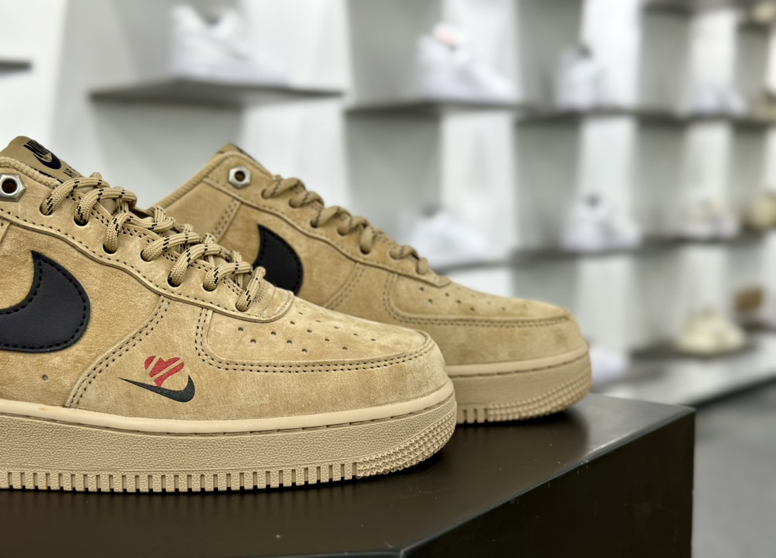 耐克Nike SB Dunk Low”Wheat/Flax”扣篮系列低帮板鞋“磨砂新麦黄棕”CJ9179-200